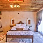 Noble Crown Stone House Cappadocia 3* Uchisar