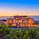 Noble Crown Stone House Cappadocia Bed & Breakfast 3*