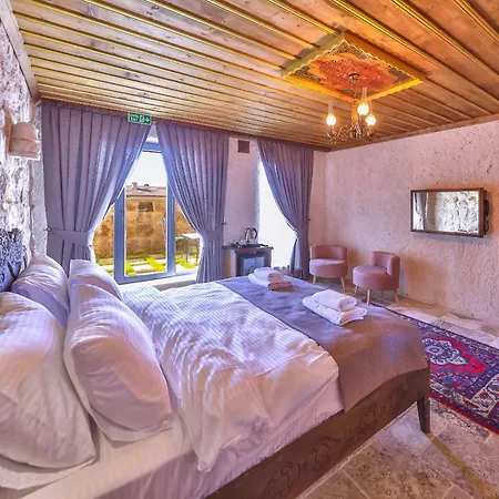 Noble Crown Stone House Cappadocia Bed & Breakfast Uchisar