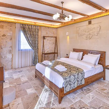 Noble Crown Stone House Cappadocia *