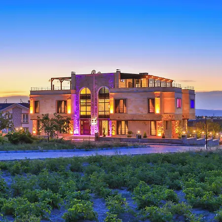 Noble Crown Stone House Cappadocia 4*