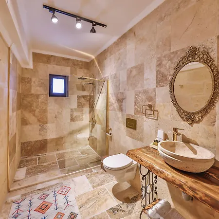 Noble Crown Stone House Cappadocia 4*