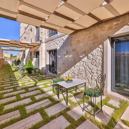 ベッド・アンド・ブレックファスト Noble Crown Stone House Cappadocia 4*