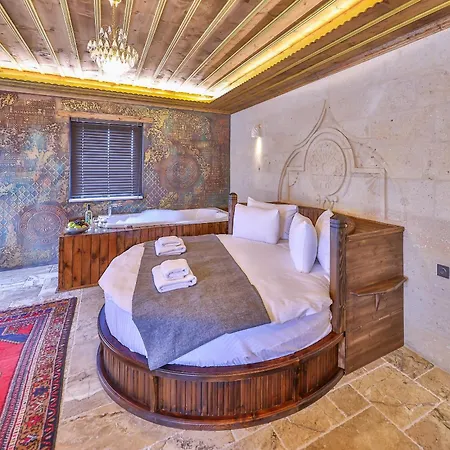 Noble Crown Stone House Cappadocia 3*