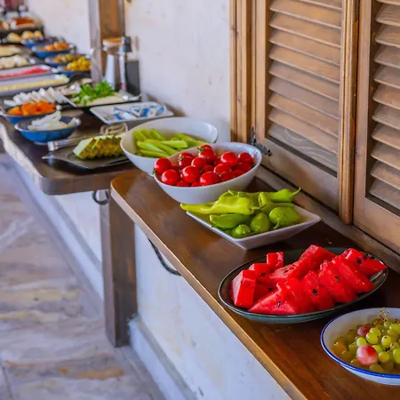 Noble Crown Stone House Cappadocia 4*