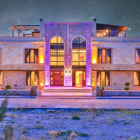 Noble Crown Stone House Cappadocia 4*