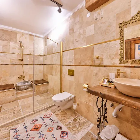 ベッド・アンド・ブレックファスト Noble Crown Stone House Cappadocia