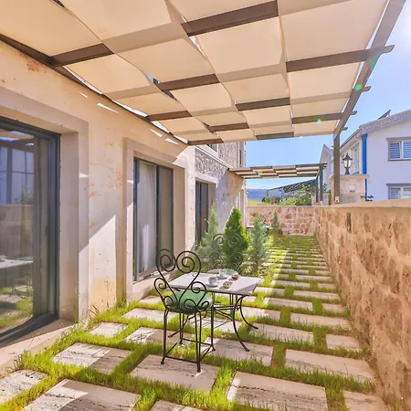 Noble Crown Stone House Cappadocia 4* ウチヒサール