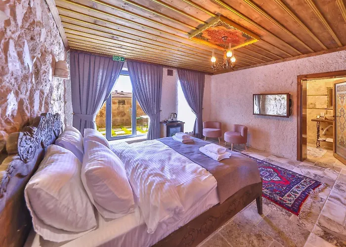 Noble Crown Stone House Cappadocia 4*
